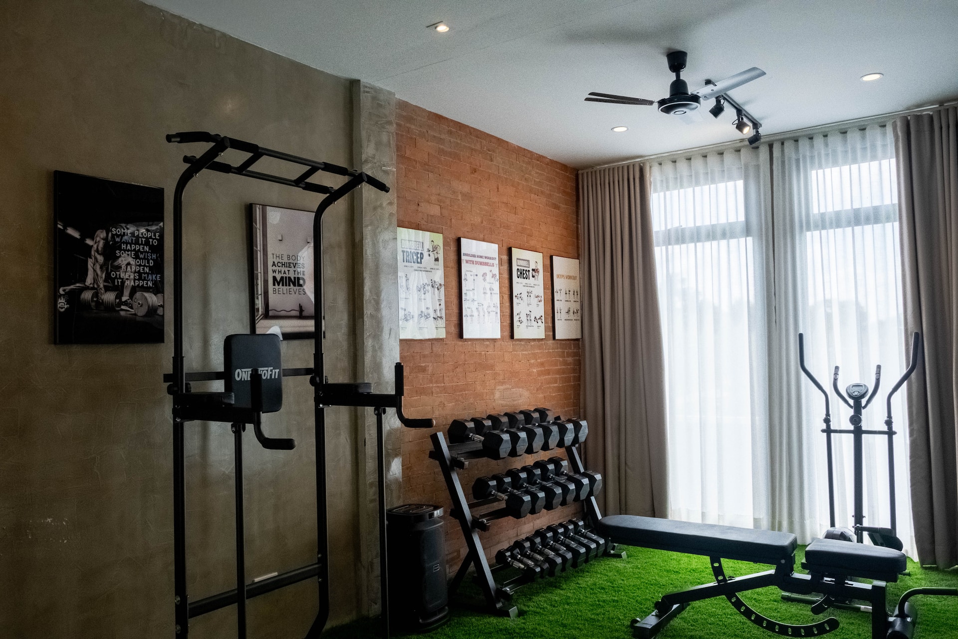 Hex Dumbbells Rack & OneTwoFit Power Tower Station