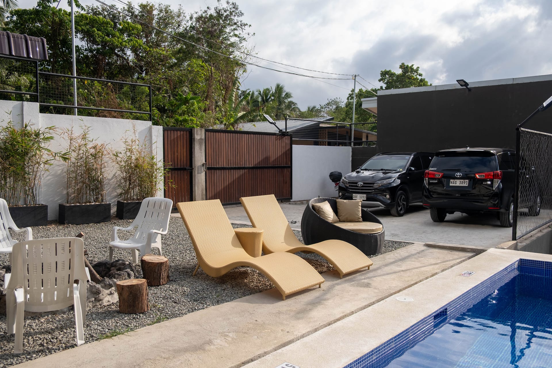 Poolside Sun Loungers, Rattan Daybed & Private Gated Parking